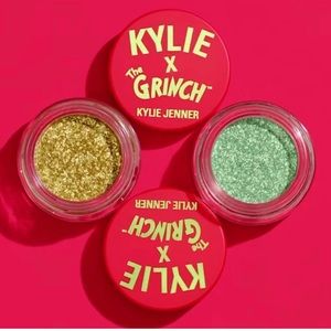 Kylie x The Grinch shimmer eye glaze duo